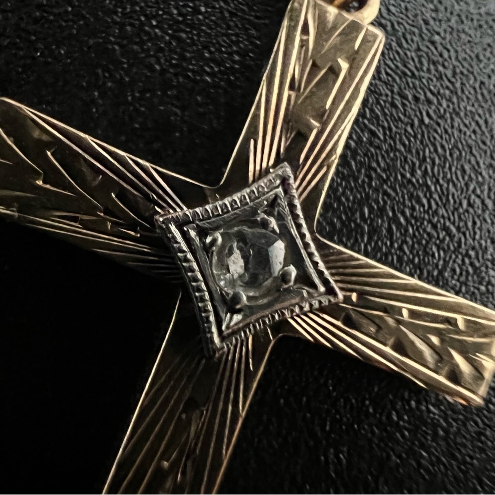 Vintage Esemco 10K Gold & Diamond Cross Pendant Necklace 17” Italian 10K Chain